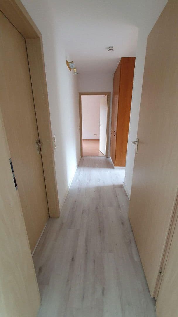 Prenájom bytu 3-izbový 114 m², Hallesche Straße 39, Wolfsburg, Dolné Sasko Prenájom bytu 3-izbový 114 m², Hallesche Straße 39, Wolfsburg, Dolné Sasko