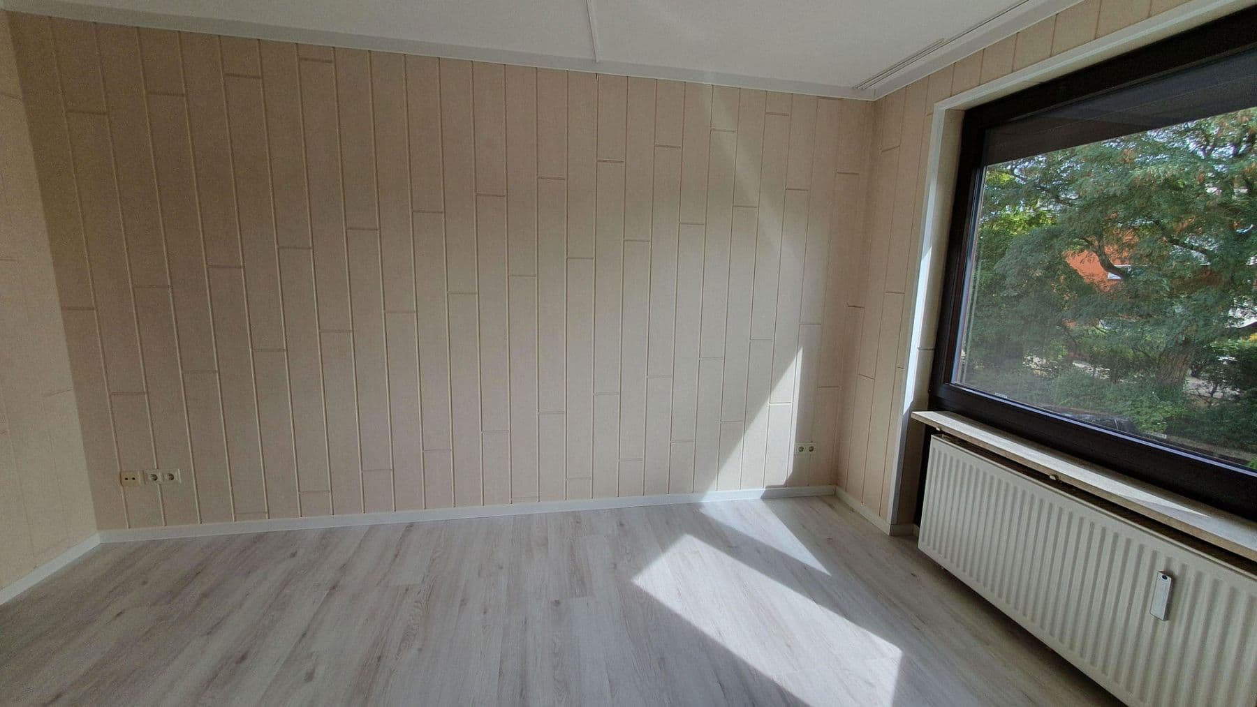 Prenájom bytu 3-izbový 114 m², Hallesche Straße 39, Wolfsburg, Dolné Sasko Prenájom bytu 3-izbový 114 m², Hallesche Straße 39, Wolfsburg, Dolné Sasko