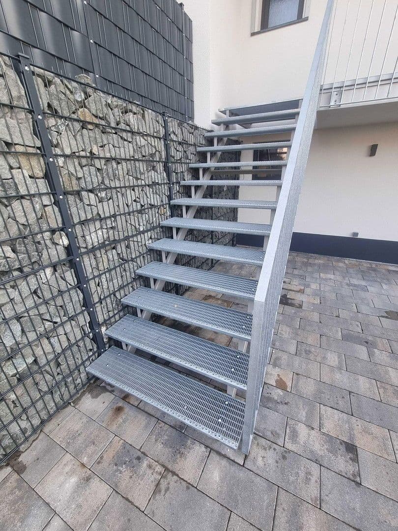 Predaj domu 99 m², pozemek 306 m², Eisenbahnstraße 4a, Steinwenden, Porýnie-Falcko Predaj domu 99 m², pozemek 306 m², Eisenbahnstraße 4a, Steinwenden, Porýnie-Falcko