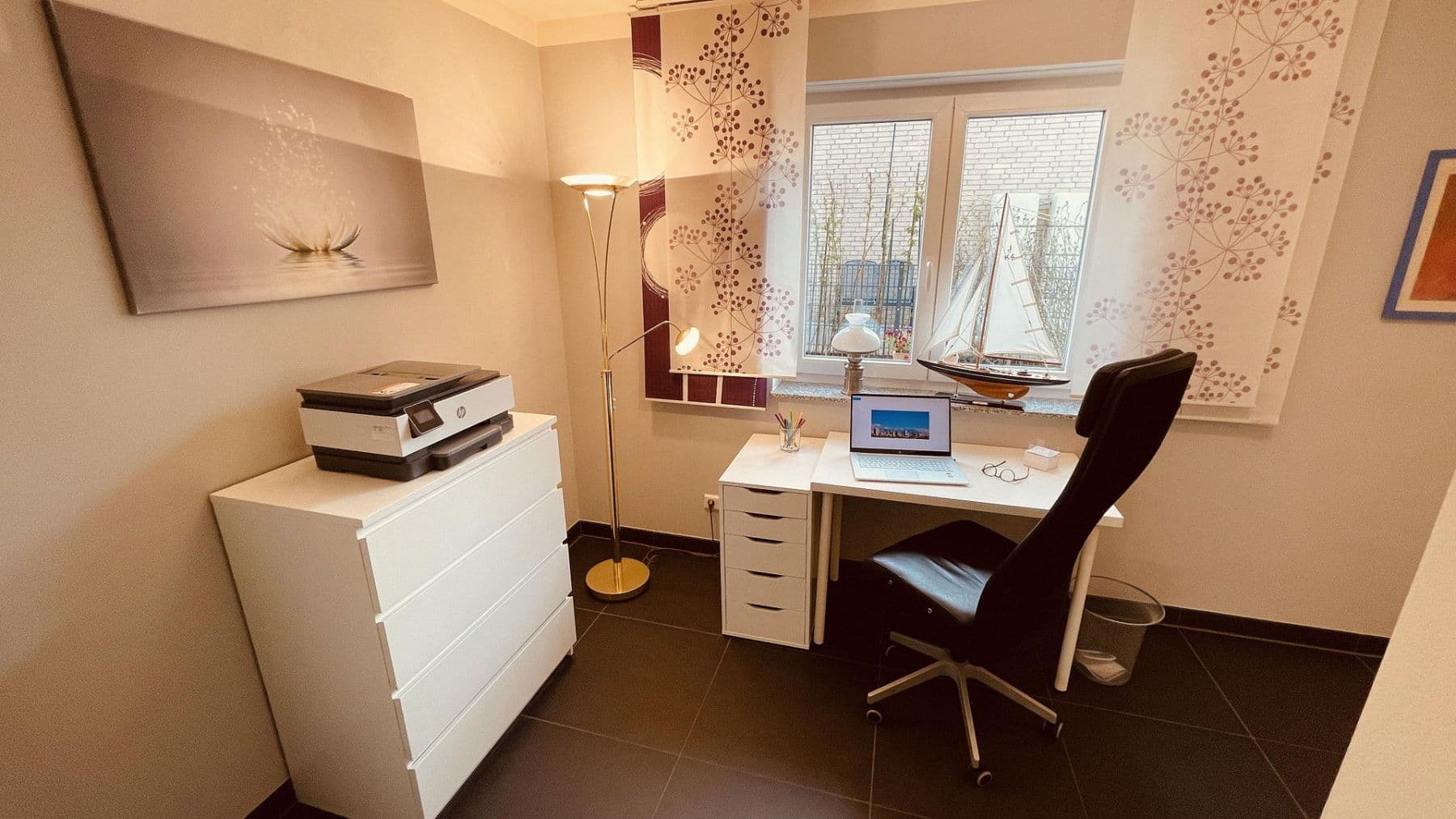 Prenájom bytu 3-izbový 141 m², Usingen, Hesensko Prenájom bytu 3-izbový 141 m², Usingen, Hesensko