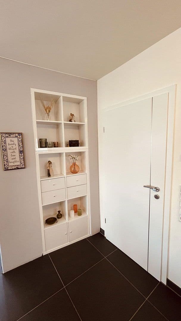 Prenájom bytu 3-izbový 141 m², Usingen, Hesensko Prenájom bytu 3-izbový 141 m², Usingen, Hesensko