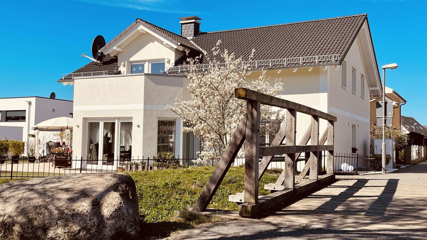 Prenájom bytu 3-izbový 141 m², Usingen, Hesensko Prenájom bytu 3-izbový 141 m², Usingen, Hesensko