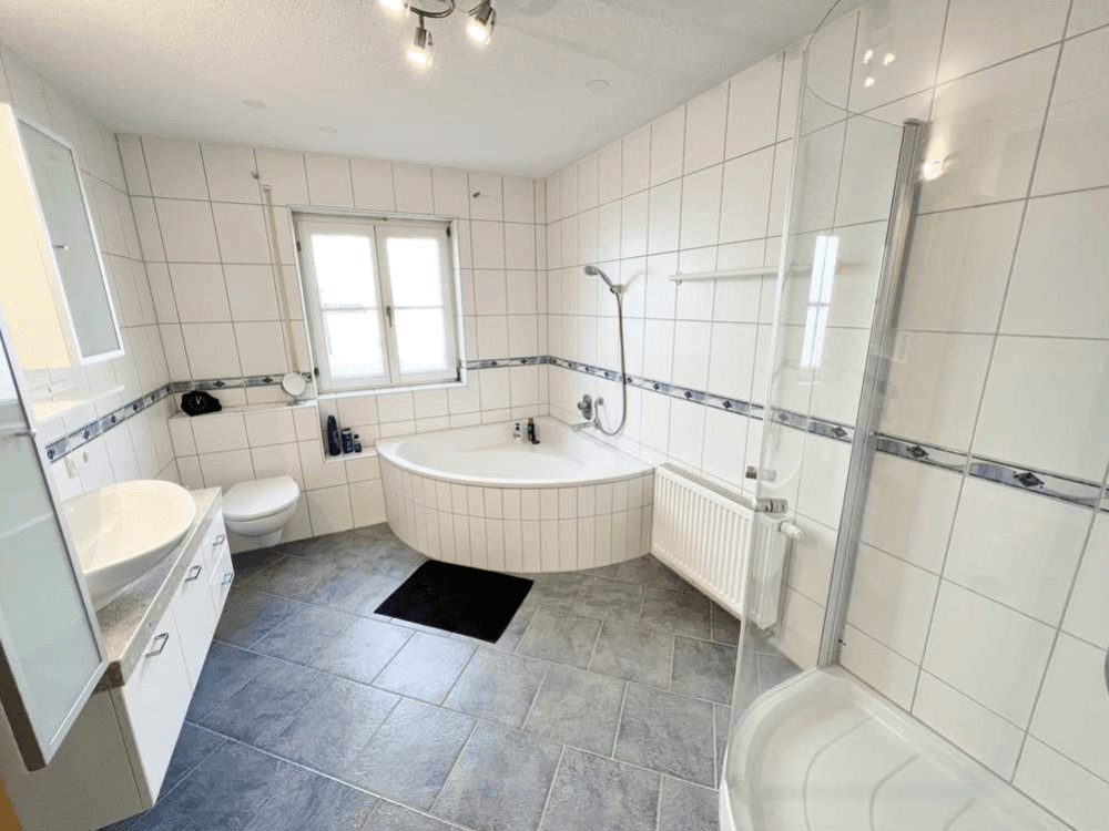 Predaj domu 170 m², pozemek 780 m², Glasbühlstrasse 12, Lindenberg im Allgäu, Bavorsko Predaj domu 170 m², pozemek 780 m², Glasbühlstrasse 12, Lindenberg im Allgäu, Bavorsko