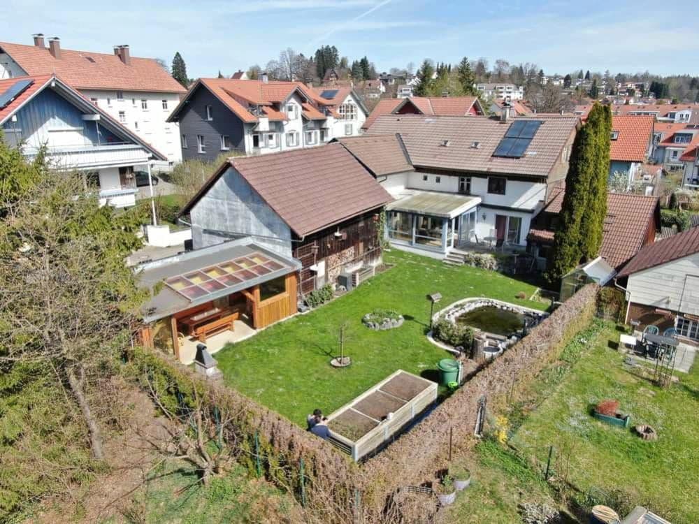 Predaj domu 170 m², pozemek 780 m², Glasbühlstrasse 12, Lindenberg im Allgäu, Bavorsko Predaj domu 170 m², pozemek 780 m², Glasbühlstrasse 12, Lindenberg im Allgäu, Bavorsko