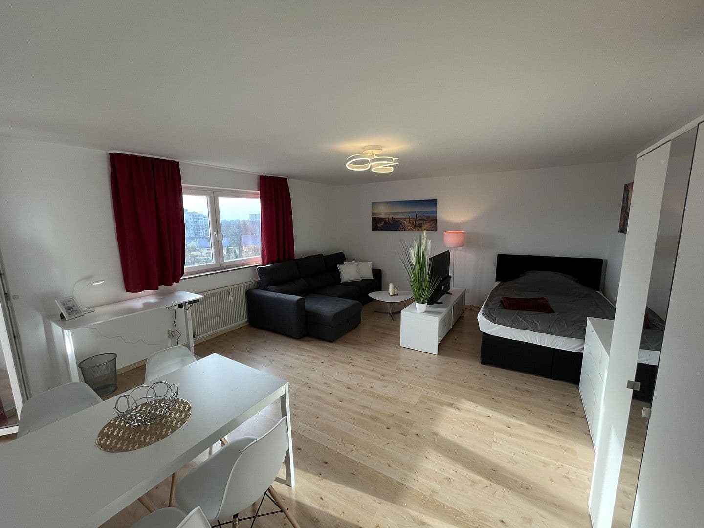 Prenájom bytu 1-izbový 40 m², Karlsruherstraße 21, Weinheim, Bádensko-Wurttembersko Prenájom bytu 1-izbový 40 m², Karlsruherstraße 21, Weinheim, Bádensko-Wurttembersko