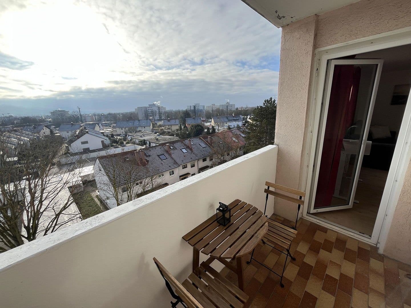 Prenájom bytu 1-izbový 40 m², Karlsruherstraße 21, Weinheim, Bádensko-Wurttembersko Prenájom bytu 1-izbový 40 m², Karlsruherstraße 21, Weinheim, Bádensko-Wurttembersko