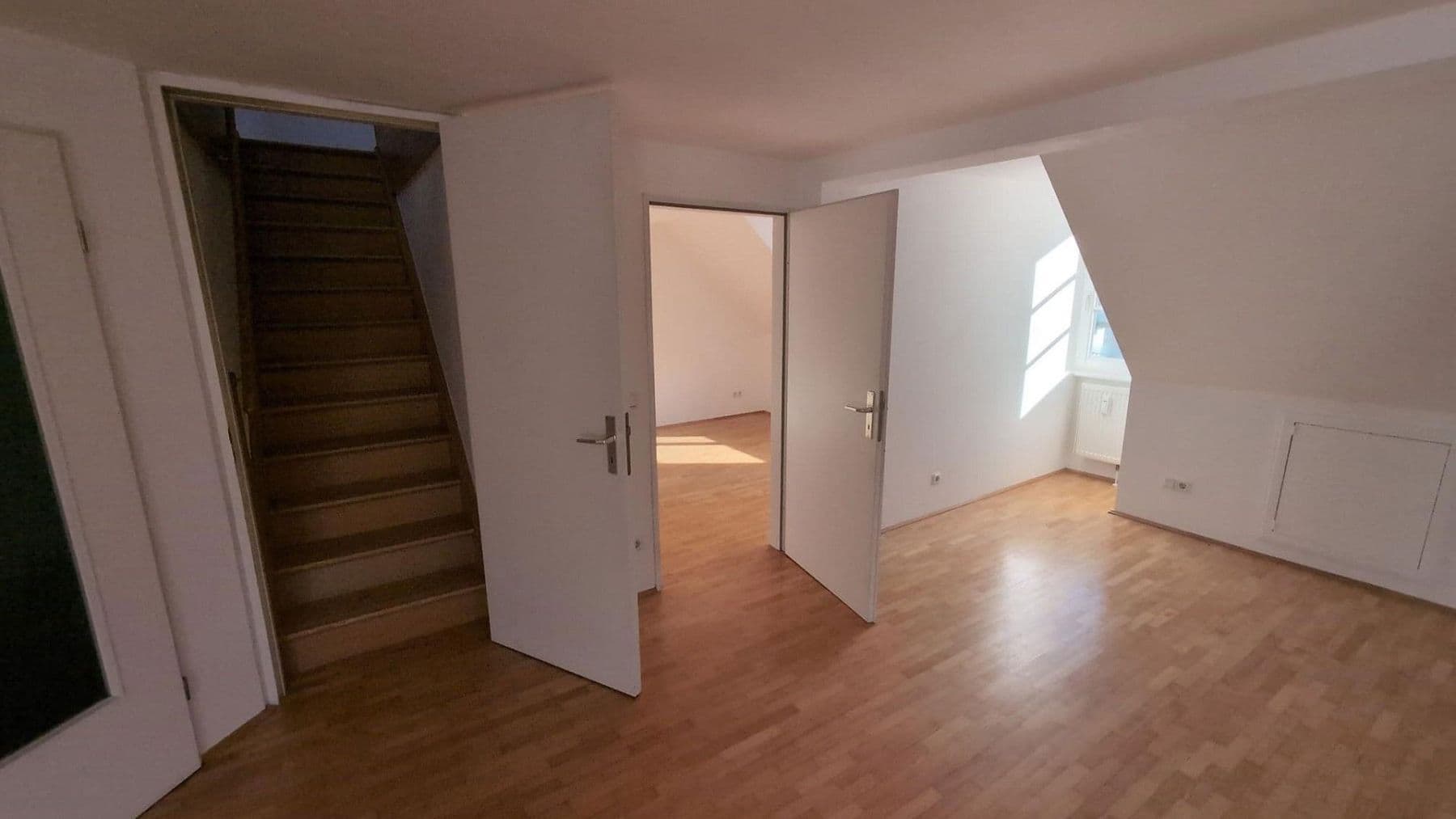 Prenájom bytu 3-izbový 97 m², Bad Reichenhall, Bavorsko Prenájom bytu 3-izbový 97 m², Bad Reichenhall, Bavorsko