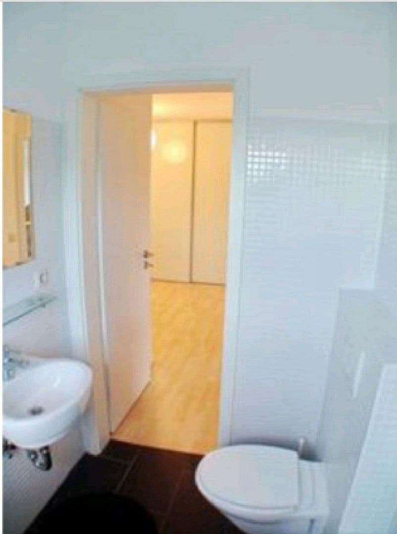 Prenájom bytu 2-izbový 60 m², Bruchköbel, Hesensko Prenájom bytu 2-izbový 60 m², Bruchköbel, Hesensko