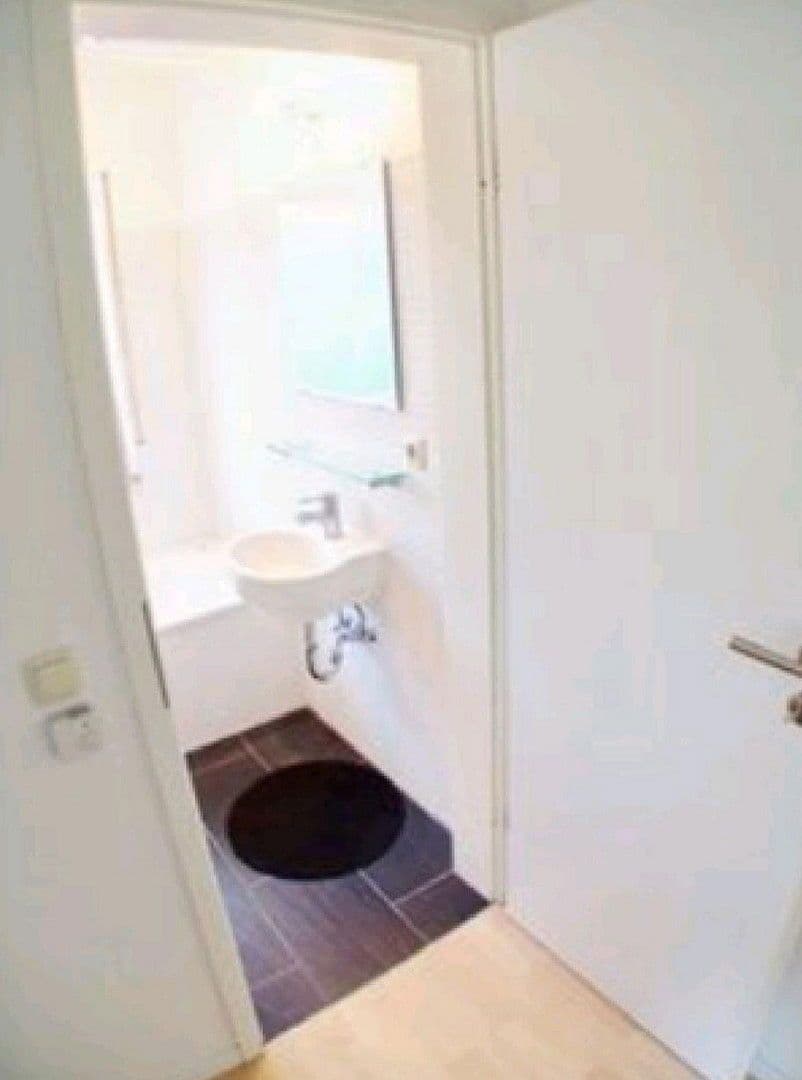 Prenájom bytu 2-izbový 60 m², Bruchköbel, Hesensko Prenájom bytu 2-izbový 60 m², Bruchköbel, Hesensko