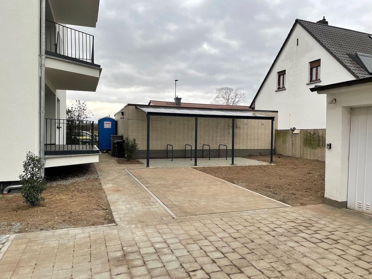 Predaj domu 613 m², pozemek 680 m², Rodgau, Hesensko Predaj domu 613 m², pozemek 680 m², Rodgau, Hesensko