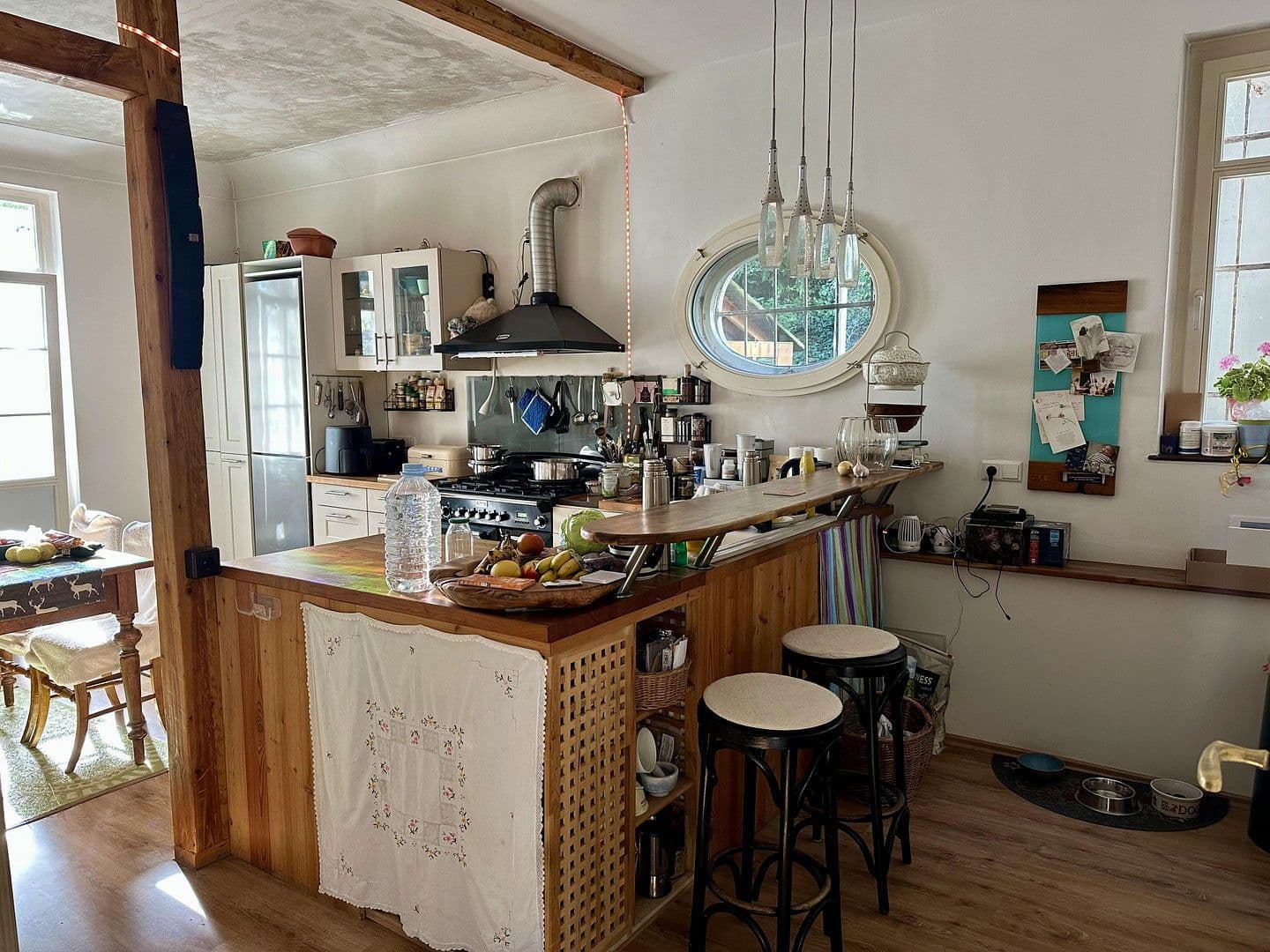 Predaj bytu 7-izbový 217 m², Tübingen, Bádensko-Wurttembersko Predaj bytu 7-izbový 217 m², Tübingen, Bádensko-Wurttembersko