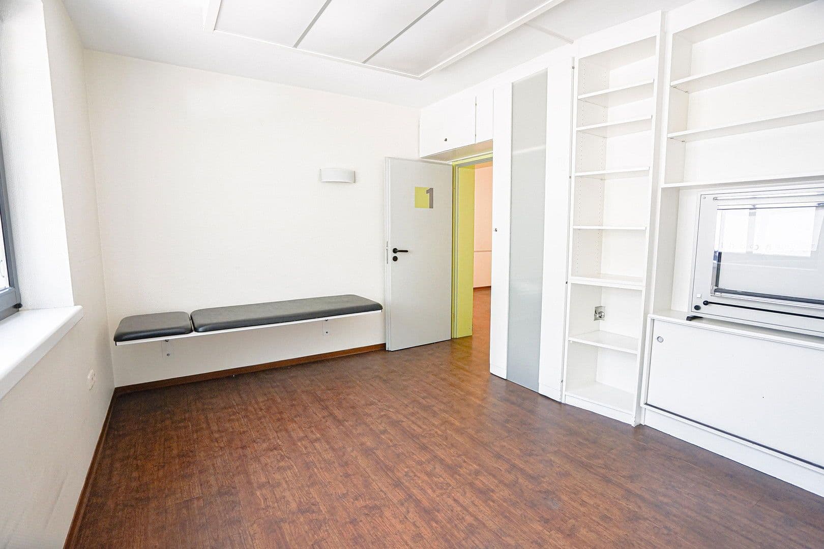 Prenájom kancelárie 215 m², Meinardusstraße 1, Oldenburg (Oldenburg), Dolné Sasko Prenájom kancelárie 215 m², Meinardusstraße 1, Oldenburg (Oldenburg), Dolné Sasko