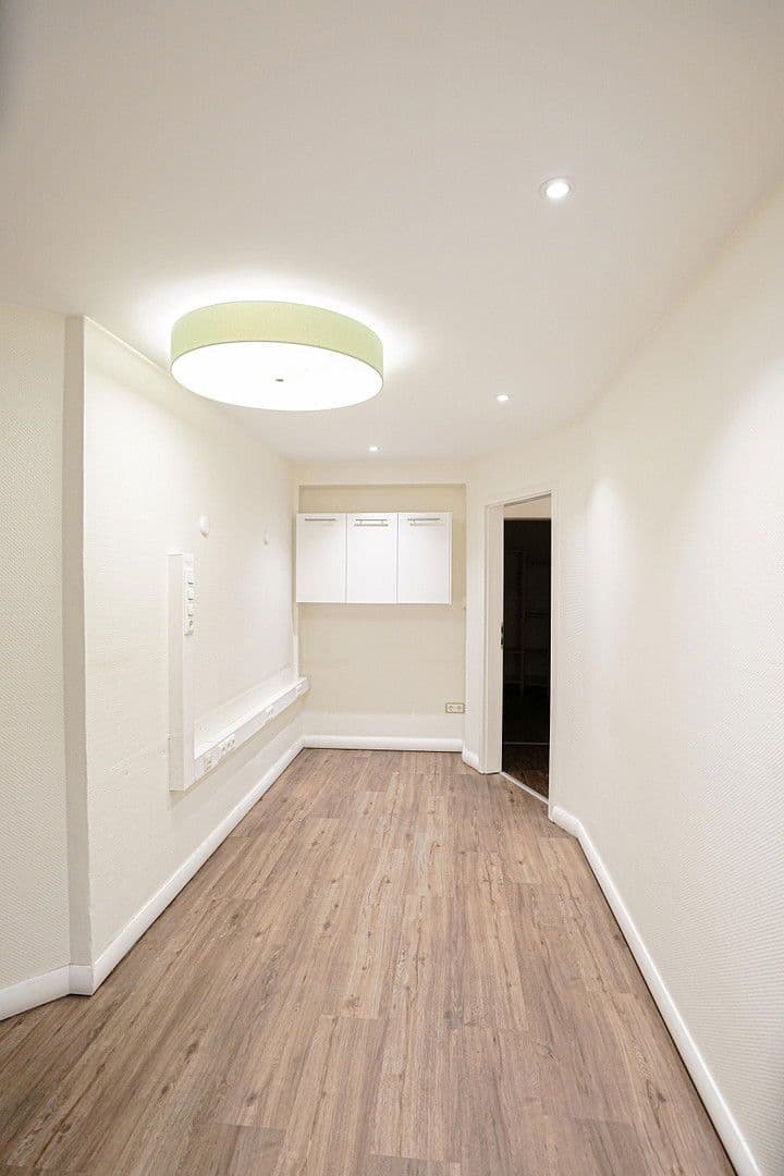 Prenájom kancelárie 215 m², Meinardusstraße 1, Oldenburg (Oldenburg), Dolné Sasko Prenájom kancelárie 215 m², Meinardusstraße 1, Oldenburg (Oldenburg), Dolné Sasko