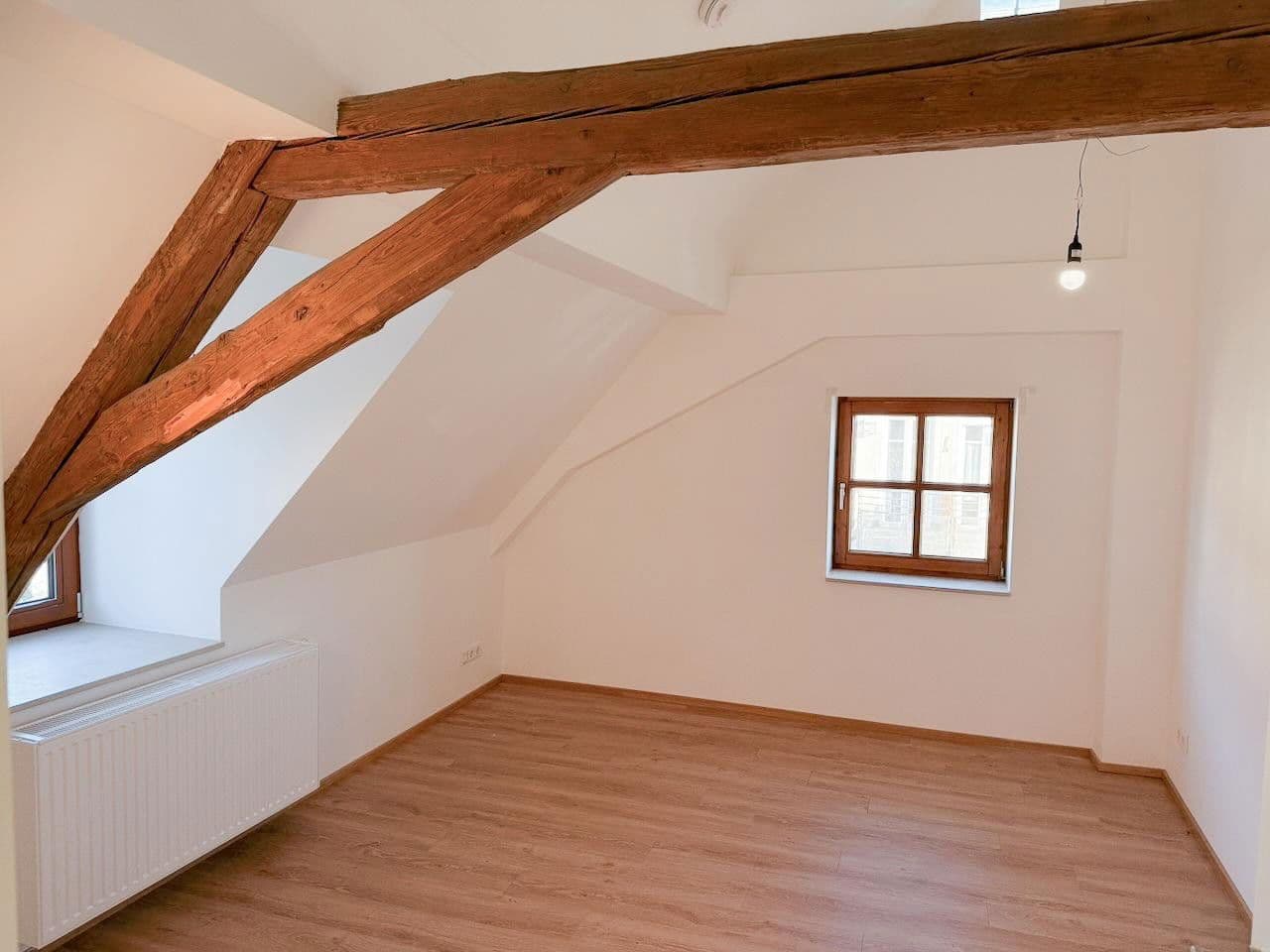 Prenájom bytu 4-izbový 146 m², Marktplatz 4, Markt Indersdorf, Bavorsko Prenájom bytu 4-izbový 146 m², Marktplatz 4, Markt Indersdorf, Bavorsko