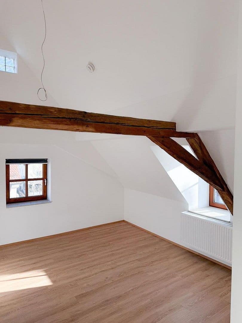 Prenájom bytu 4-izbový 146 m², Marktplatz 4, Markt Indersdorf, Bavorsko Prenájom bytu 4-izbový 146 m², Marktplatz 4, Markt Indersdorf, Bavorsko