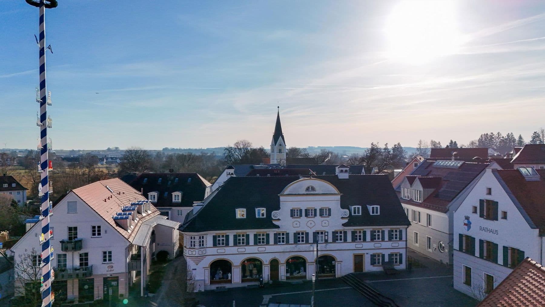 Prenájom bytu 4-izbový 146 m², Marktplatz 4, Markt Indersdorf, Bavorsko Prenájom bytu 4-izbový 146 m², Marktplatz 4, Markt Indersdorf, Bavorsko