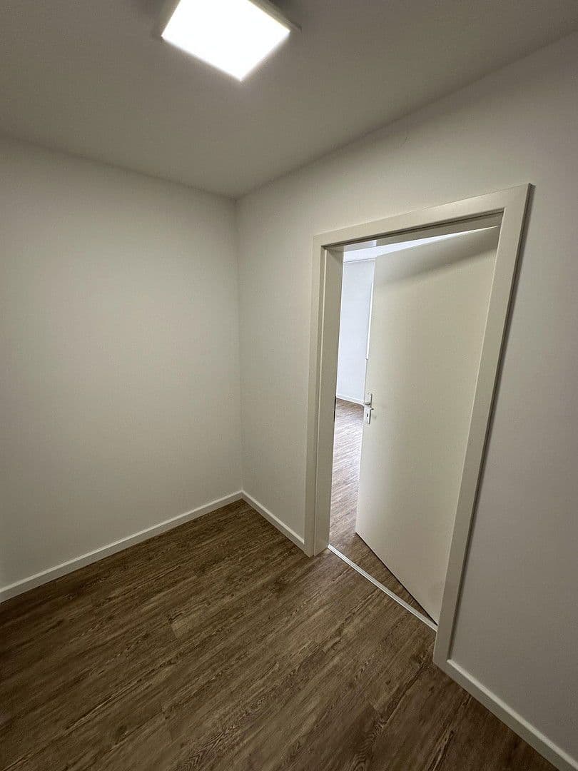 Prenájom bytu 1-izbový 30 m², Sandstr. 3, Nürnberg, Bavorsko Prenájom bytu 1-izbový 30 m², Sandstr. 3, Nürnberg, Bavorsko