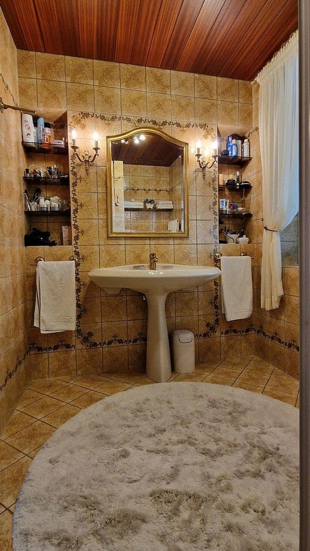 Predaj domu 194 m², pozemek 1.048 m², Königswinter, Severné Porýnie - Westfálsko Predaj domu 194 m², pozemek 1.048 m², Königswinter, Severné Porýnie - Westfálsko