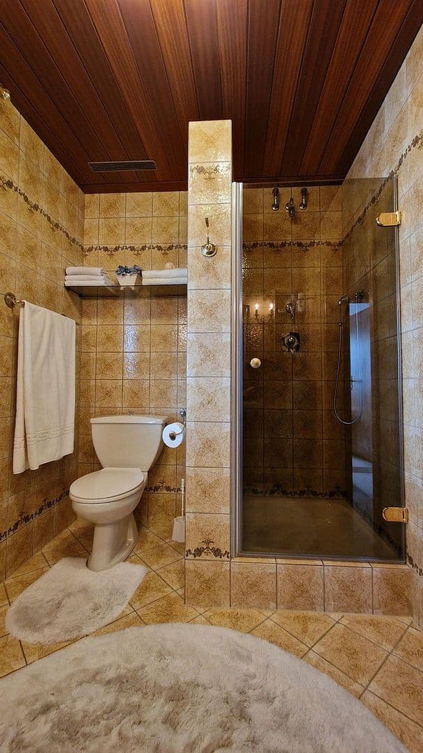 Predaj domu 194 m², pozemek 1.048 m², Königswinter, Severné Porýnie - Westfálsko Predaj domu 194 m², pozemek 1.048 m², Königswinter, Severné Porýnie - Westfálsko