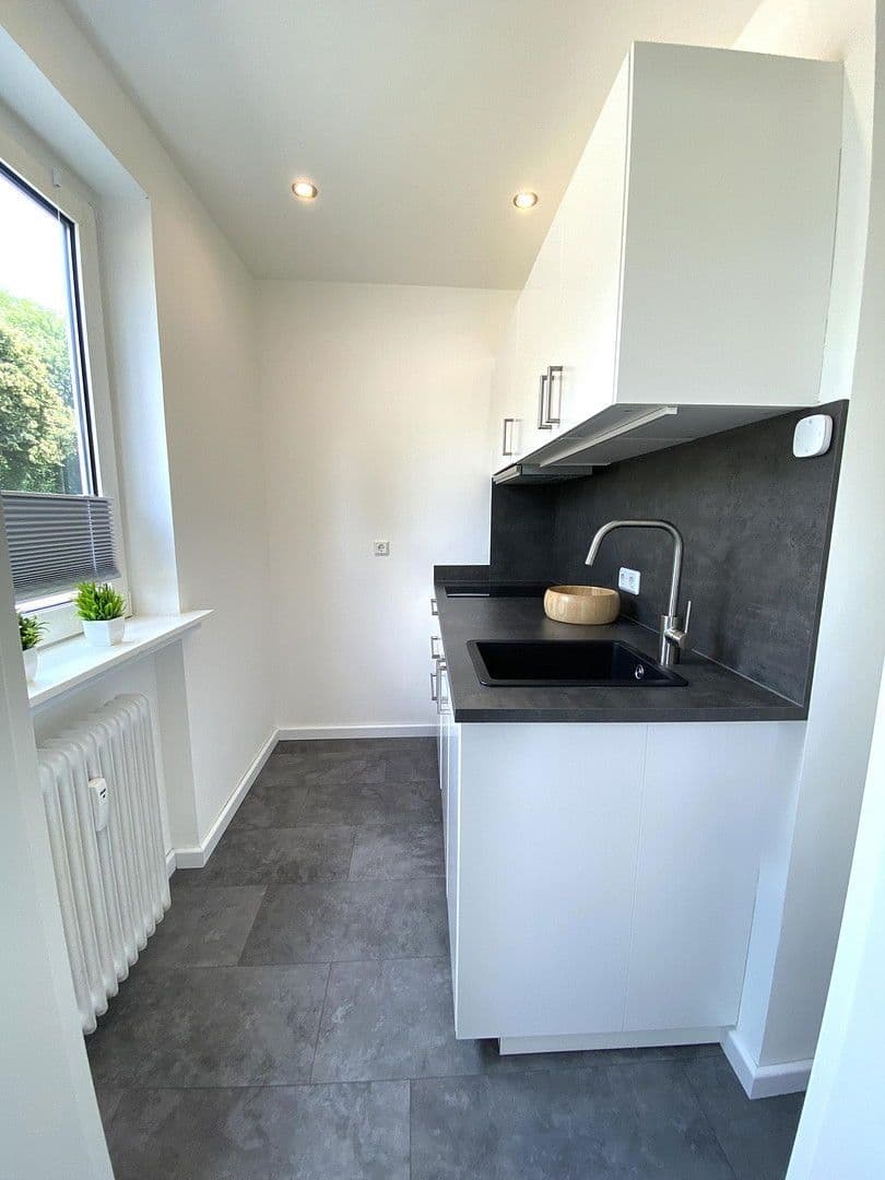 Prenájom bytu 1-izbový 34 m², Bremen, Brémy Prenájom bytu 1-izbový 34 m², Bremen, Brémy