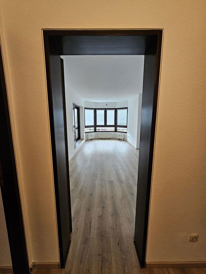 Prenájom bytu 2-izbový 75 m², Wiesbaden, Hesensko Prenájom bytu 2-izbový 75 m², Wiesbaden, Hesensko