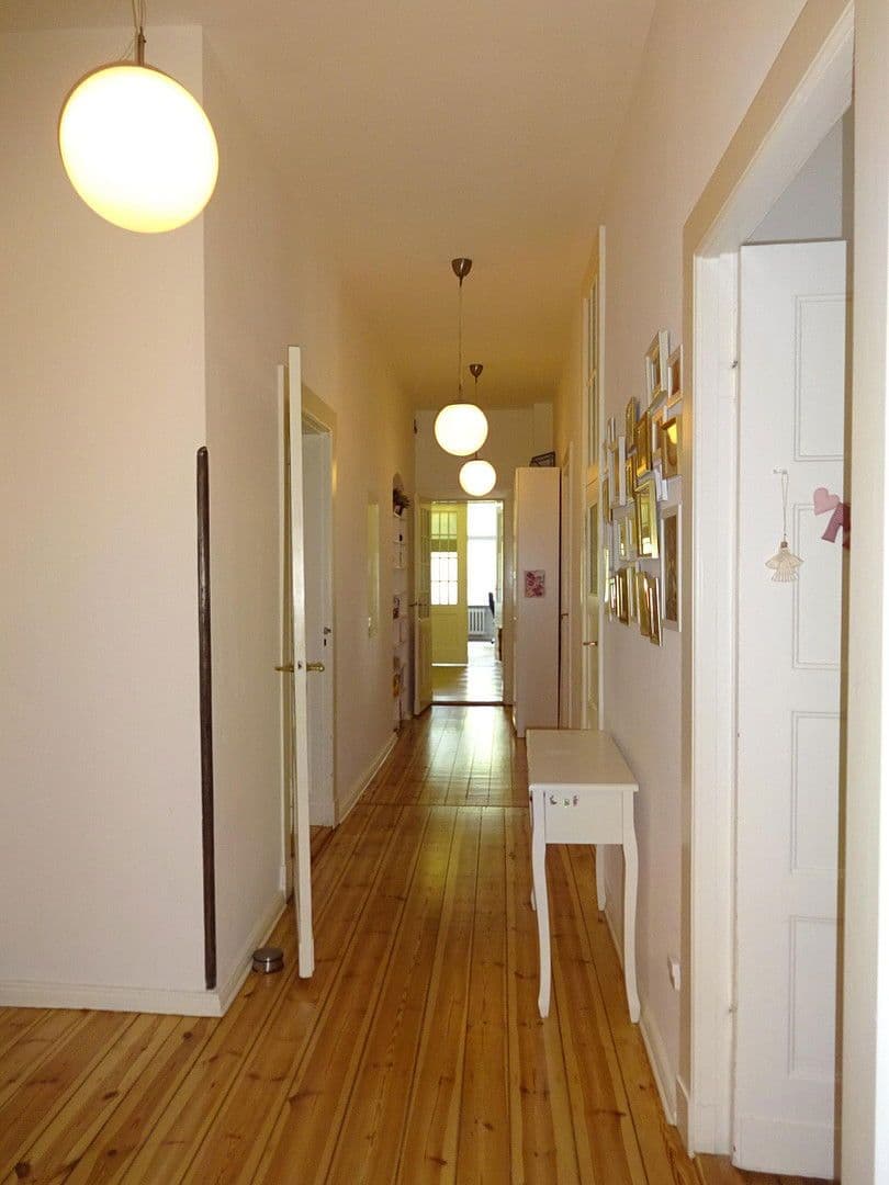 Predaj bytu 7-izbový 190 m², Hortensienstraße, Berlin, Berlín Predaj bytu 7-izbový 190 m², Hortensienstraße, Berlin, Berlín