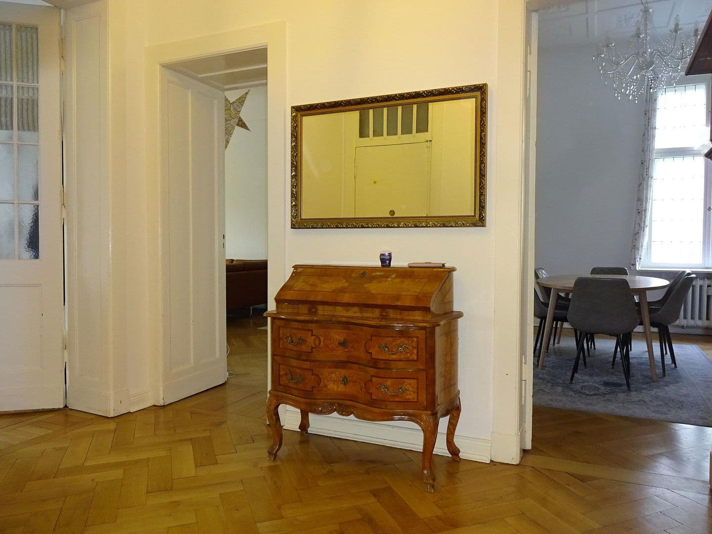 Predaj bytu 7-izbový 190 m², Hortensienstraße, Berlin, Berlín Predaj bytu 7-izbový 190 m², Hortensienstraße, Berlin, Berlín