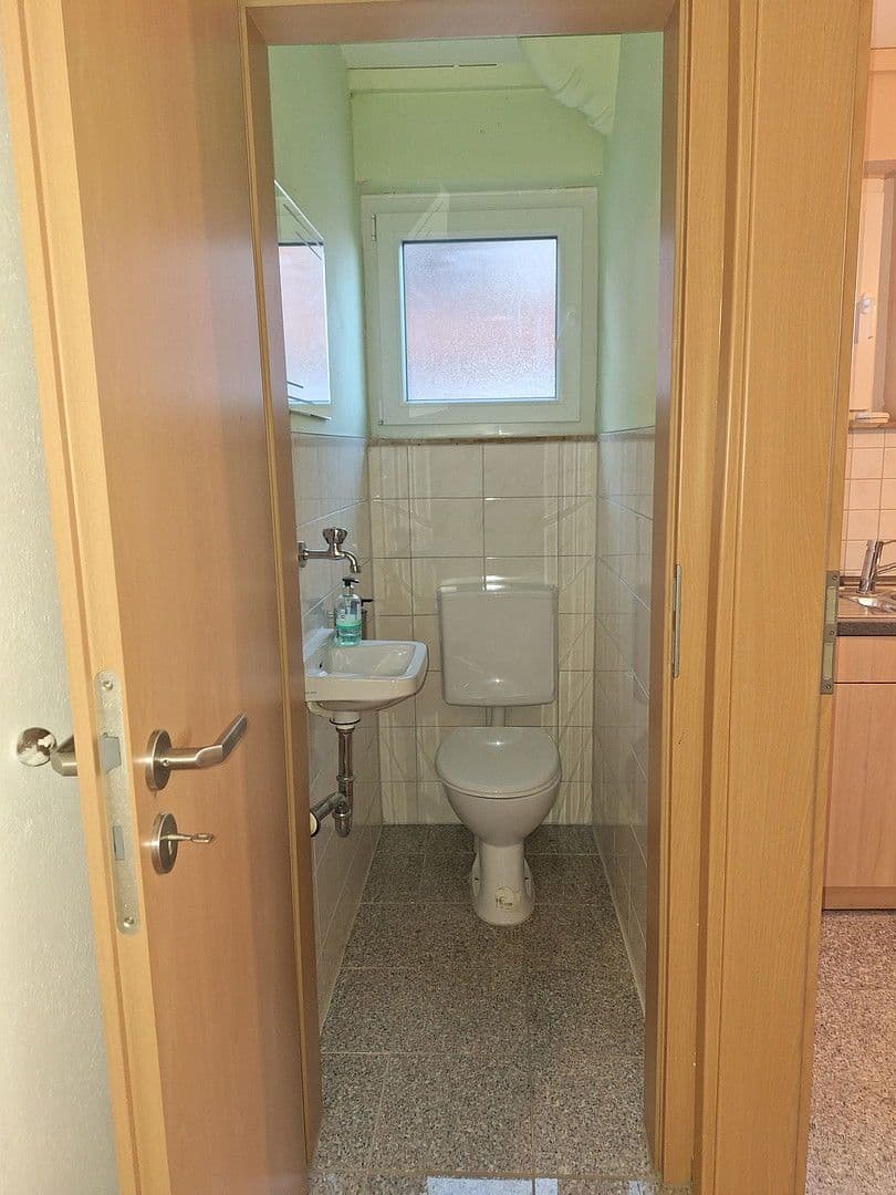 Prenájom bytu 4-izbový 75 m², Ludwigsburg, Bádensko-Wurttembersko Prenájom bytu 4-izbový 75 m², Ludwigsburg, Bádensko-Wurttembersko