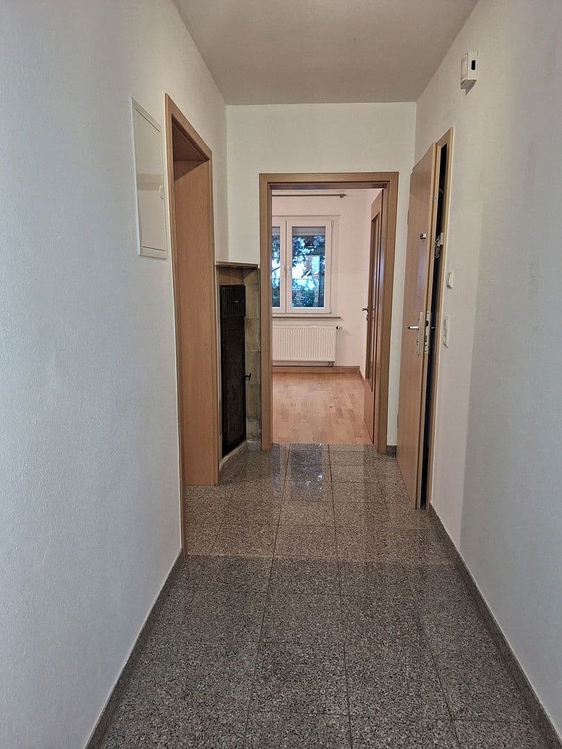 Prenájom bytu 4-izbový 75 m², Ludwigsburg, Bádensko-Wurttembersko Prenájom bytu 4-izbový 75 m², Ludwigsburg, Bádensko-Wurttembersko