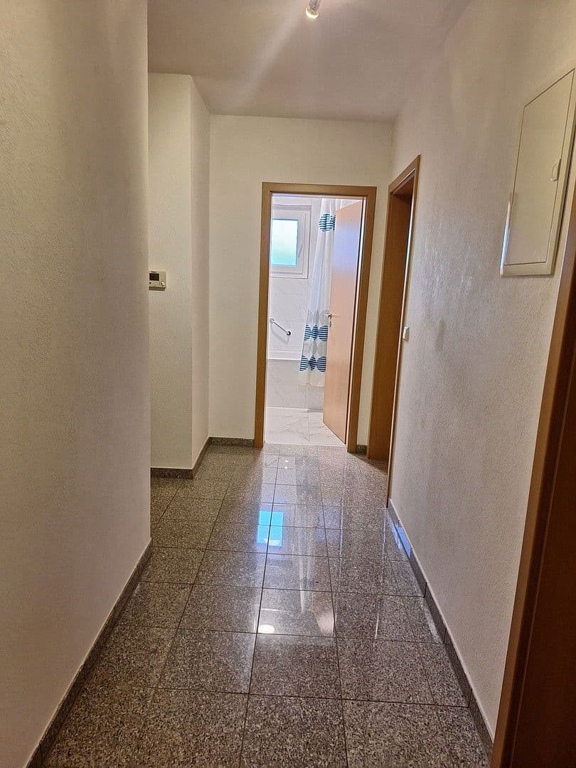 Prenájom bytu 4-izbový 75 m², Ludwigsburg, Bádensko-Wurttembersko Prenájom bytu 4-izbový 75 m², Ludwigsburg, Bádensko-Wurttembersko