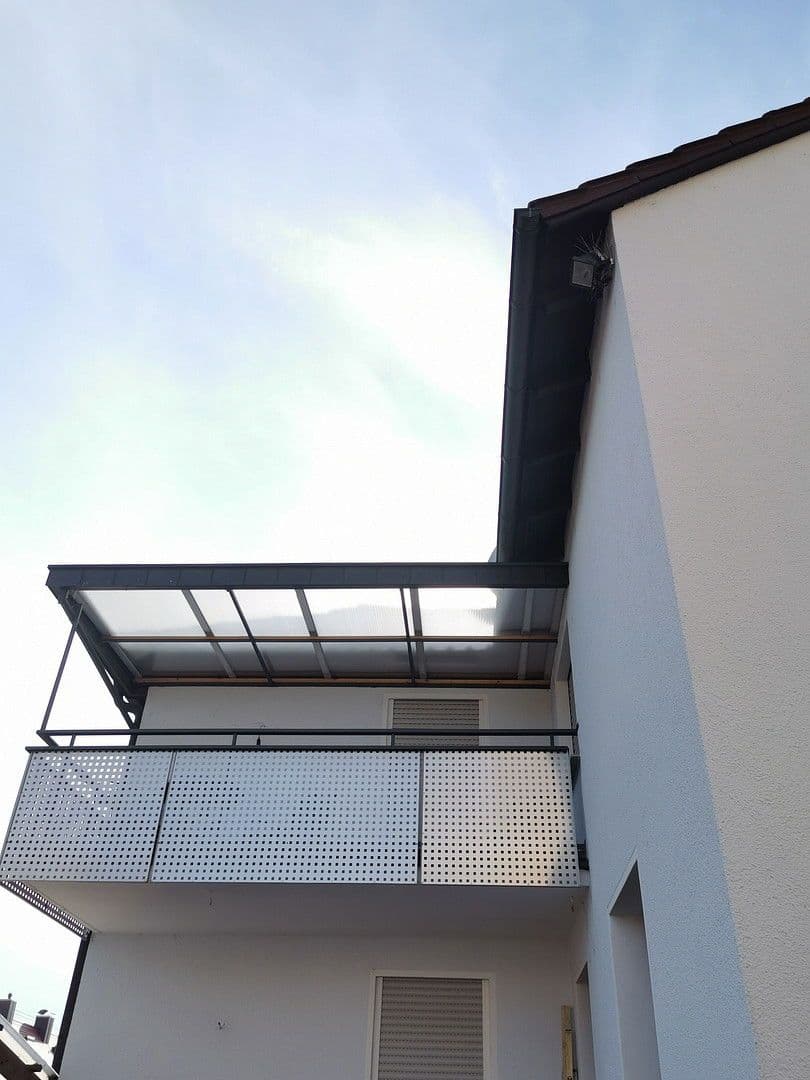 Prenájom bytu 3-izbový 85 m², Neuenstadt am Kocher, Bádensko-Wurttembersko Prenájom bytu 3-izbový 85 m², Neuenstadt am Kocher, Bádensko-Wurttembersko