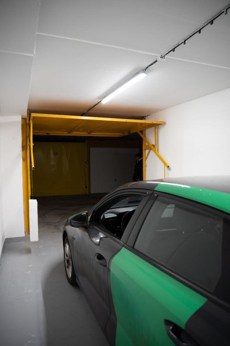 Predaj garáže 20 m², Praha, Praha Predaj garáže 20 m², Praha, Praha