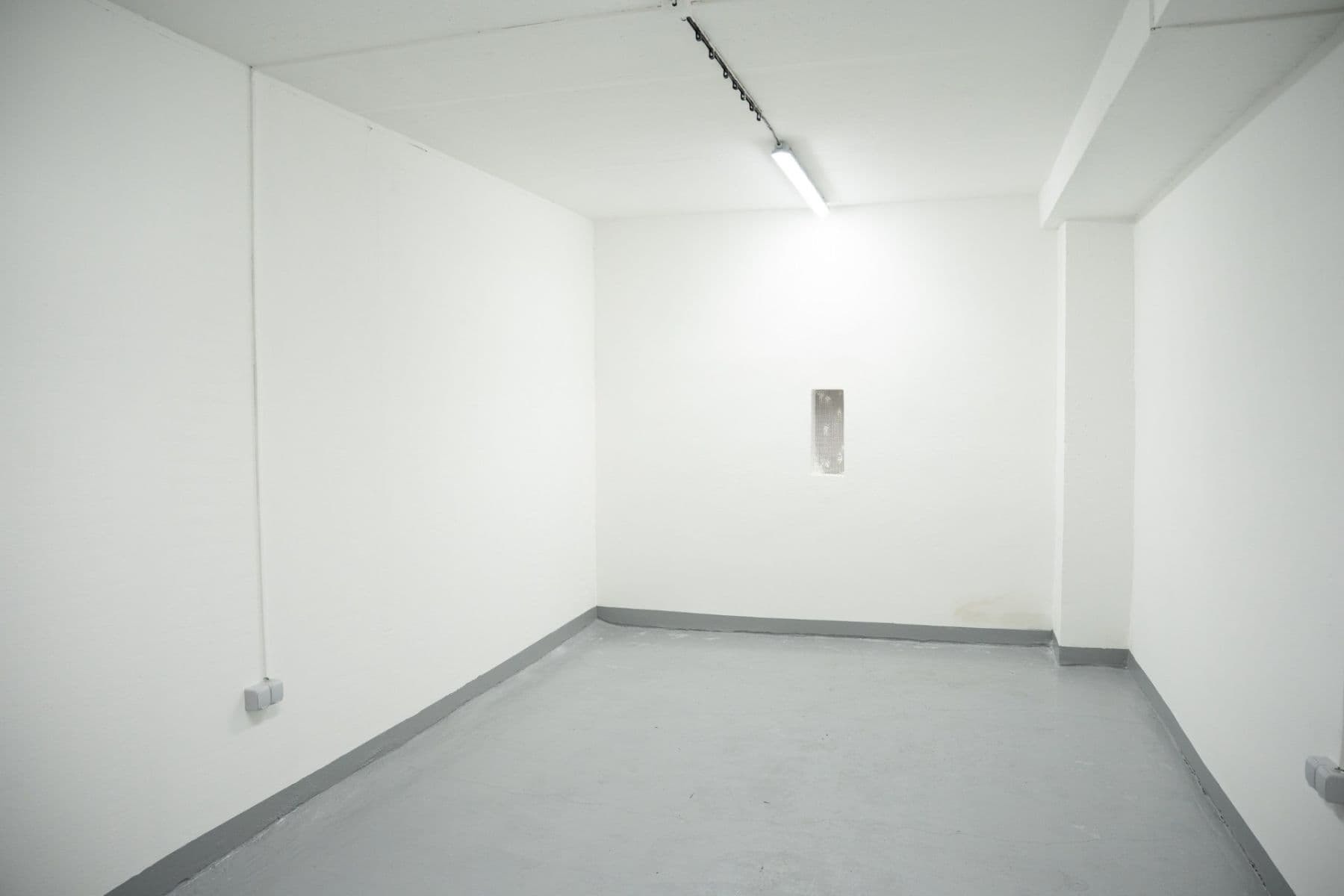 Predaj garáže 20 m², Praha, Praha Predaj garáže 20 m², Praha, Praha