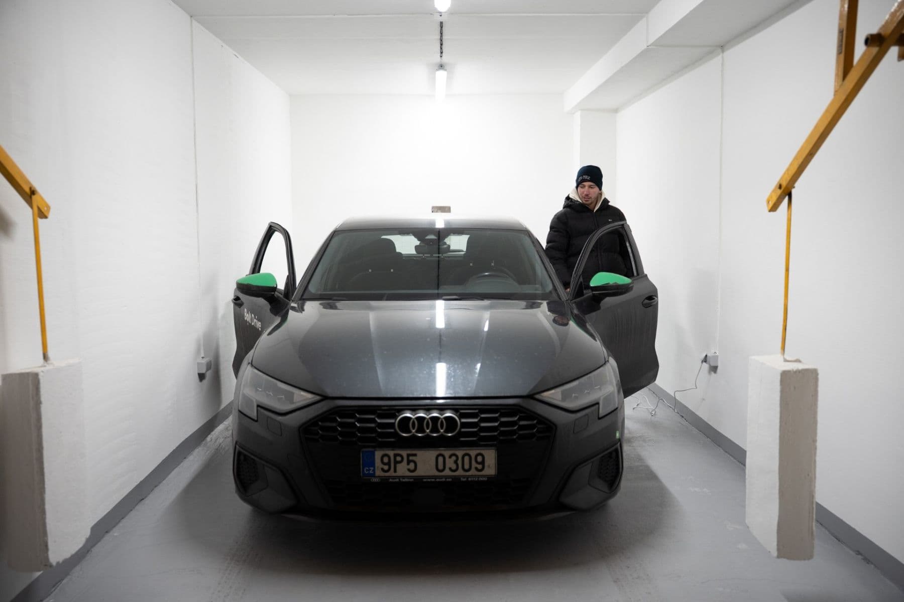 Predaj garáže 20 m², Praha, Praha Predaj garáže 20 m², Praha, Praha