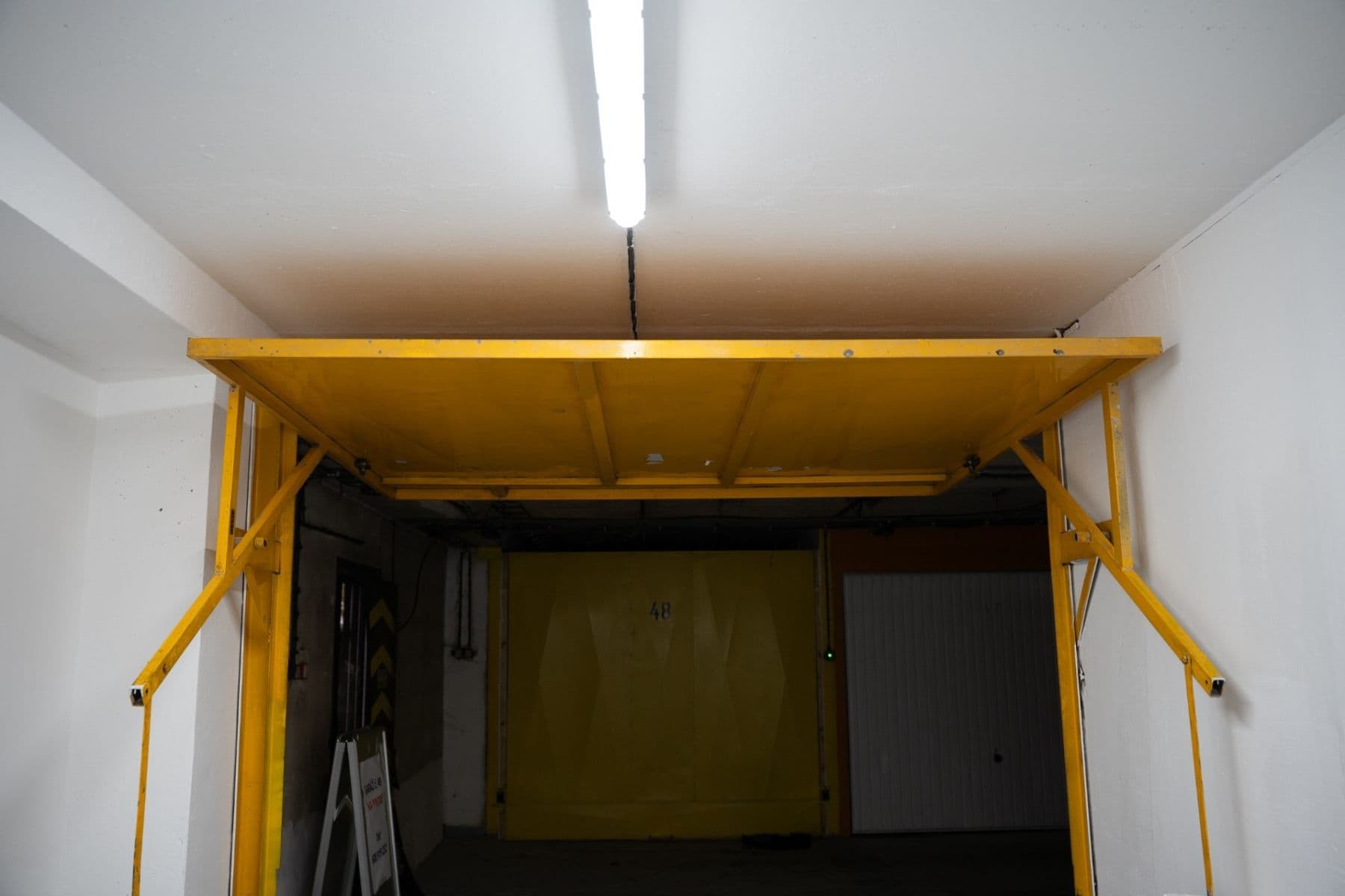 Predaj garáže 20 m², Praha, Praha Predaj garáže 20 m², Praha, Praha