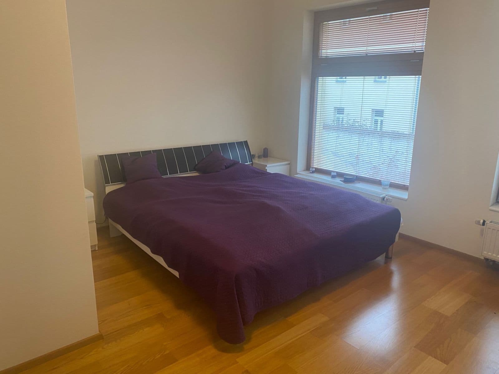 Prenájom bytu 2-izbový 57 m², Komunardů, Praha, Praha Prenájom bytu 2-izbový 57 m², Komunardů, Praha, Praha