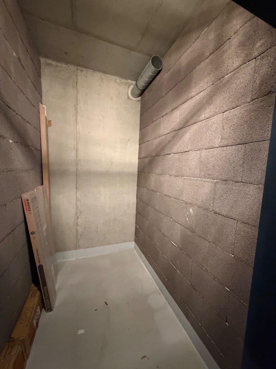 Prenájom bytu 3-izbový 69 m², Zvěřinova, Praha, Praha Prenájom bytu 3-izbový 69 m², Zvěřinova, Praha, Praha