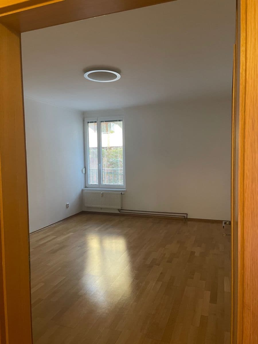 Predaj bytu 3-izbový 108 m², K Haltýři, Praha, Praha Predaj bytu 3-izbový 108 m², K Haltýři, Praha, Praha