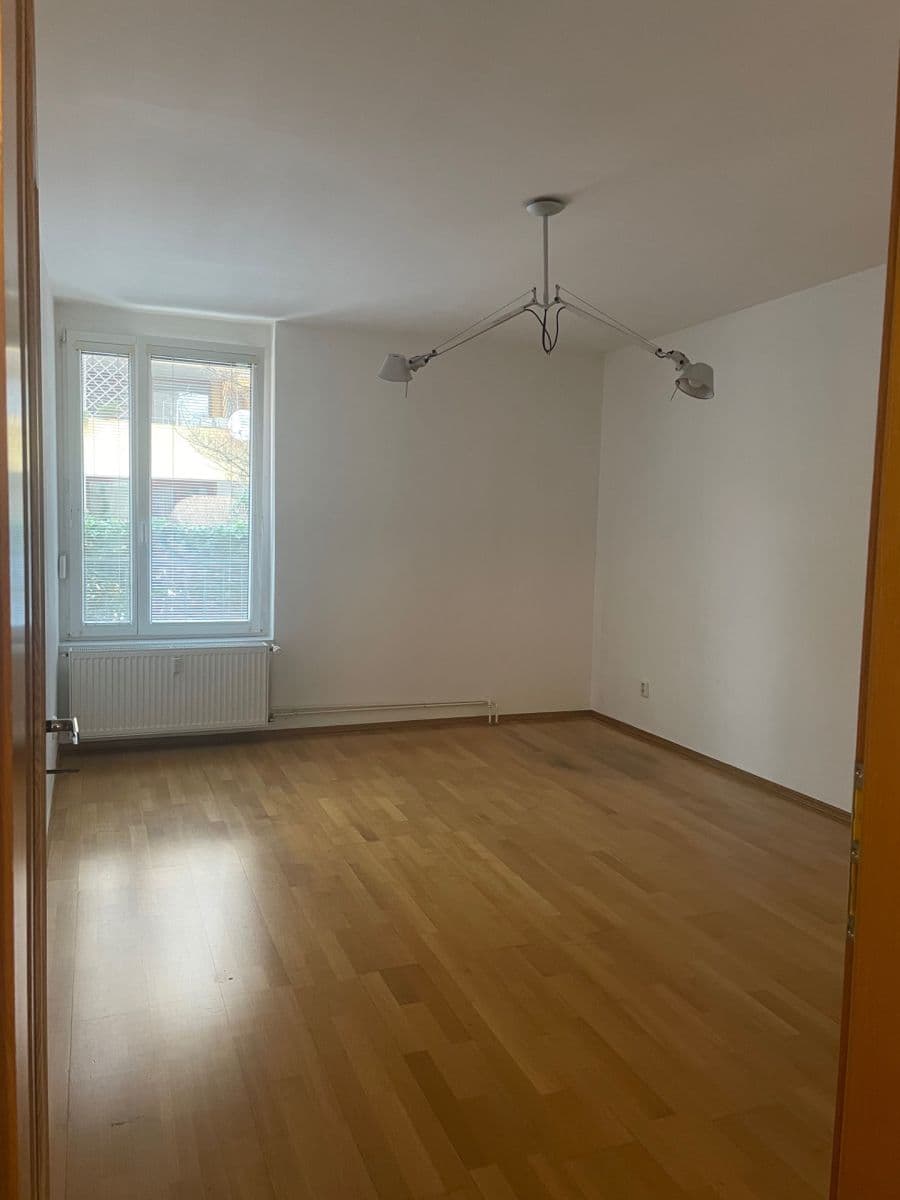 Predaj bytu 3-izbový 108 m², K Haltýři, Praha, Praha Predaj bytu 3-izbový 108 m², K Haltýři, Praha, Praha