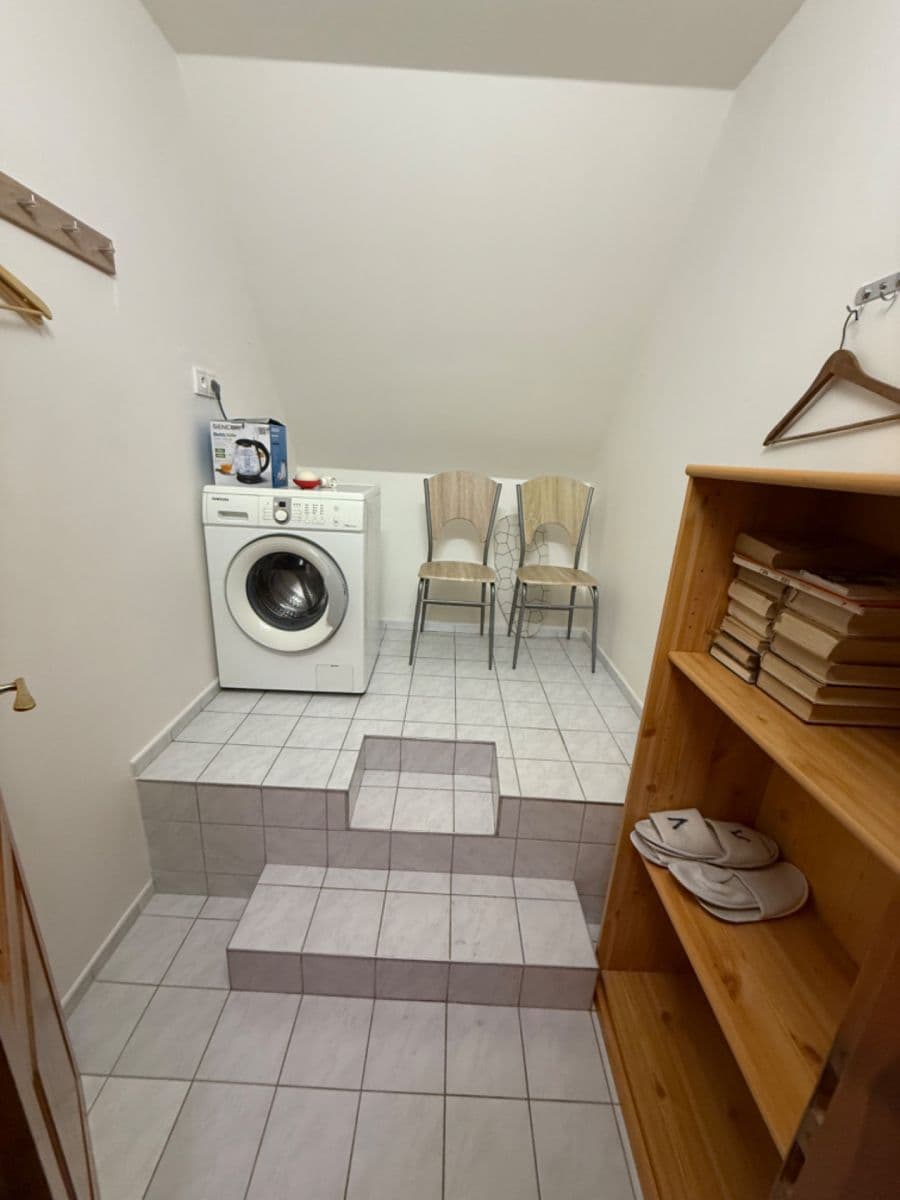 Prenájom bytu 4-izbový 97 m², Soukenická, Český Krumlov, Jihočeský kraj Prenájom bytu 4-izbový 97 m², Soukenická, Český Krumlov, Jihočeský kraj