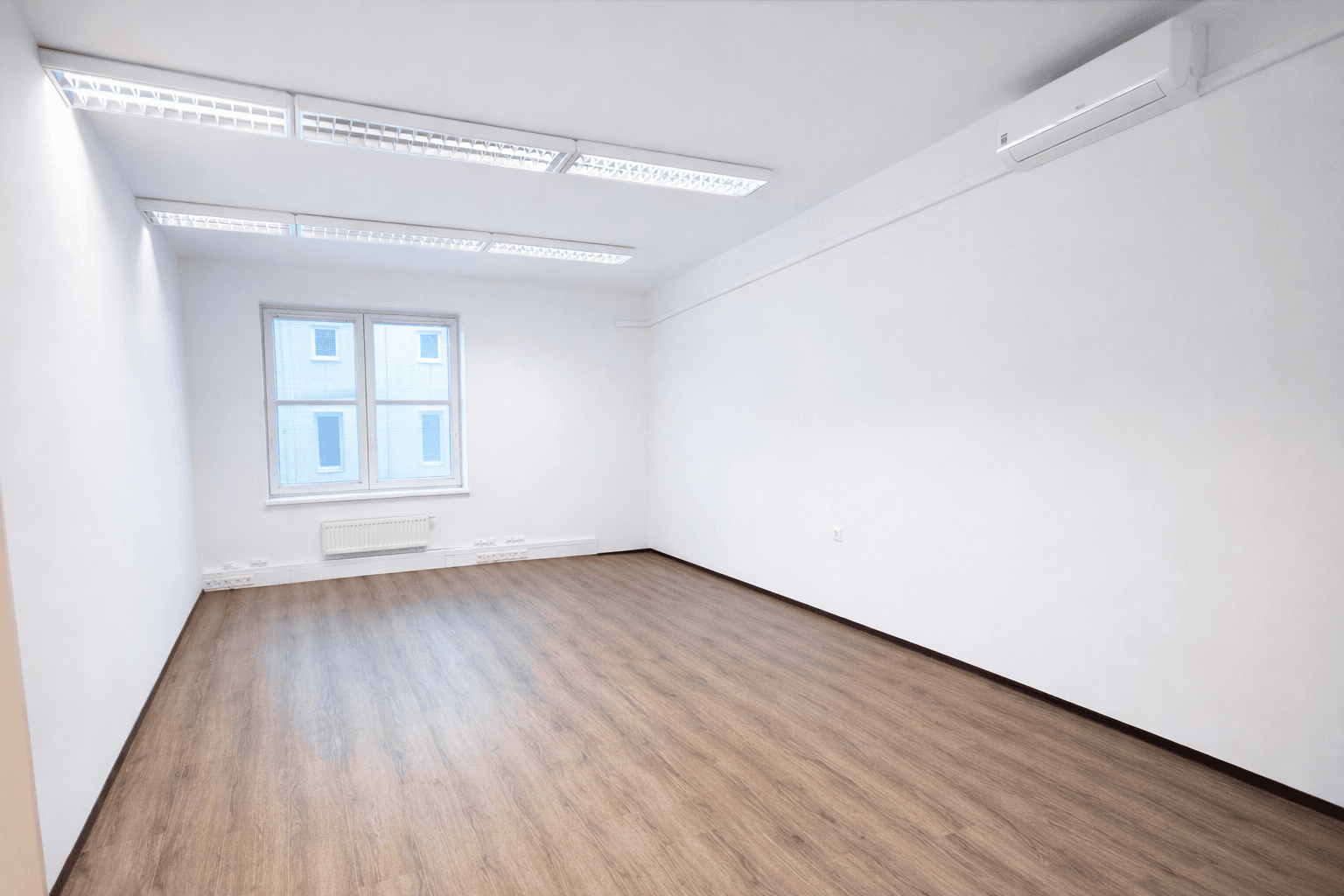 Prenájom kancelárie 18 m², Bělehradská, Praha, Praha Prenájom kancelárie 18 m², Bělehradská, Praha, Praha