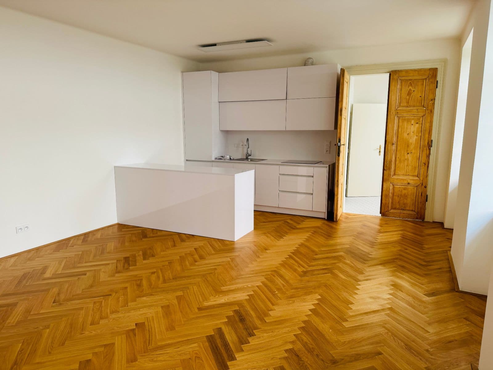 Prenájom bytu 2-izbový 57 m², Pekařská, Brno, Jihomoravský kraj Prenájom bytu 2-izbový 57 m², Pekařská, Brno, Jihomoravský kraj