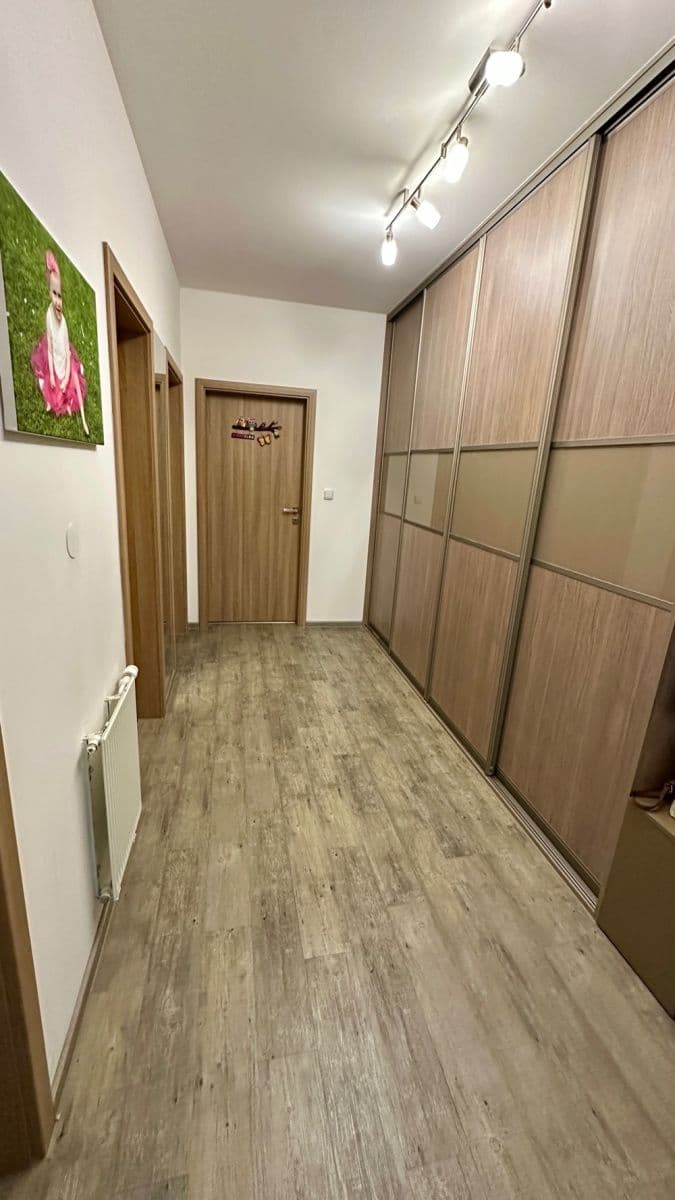 Predaj bytu 3-izbový 75 m², Peškova, Olomouc, Olomoucký kraj Predaj bytu 3-izbový 75 m², Peškova, Olomouc, Olomoucký kraj