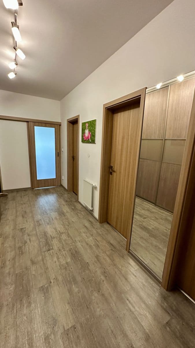 Predaj bytu 3-izbový 75 m², Peškova, Olomouc, Olomoucký kraj Predaj bytu 3-izbový 75 m², Peškova, Olomouc, Olomoucký kraj