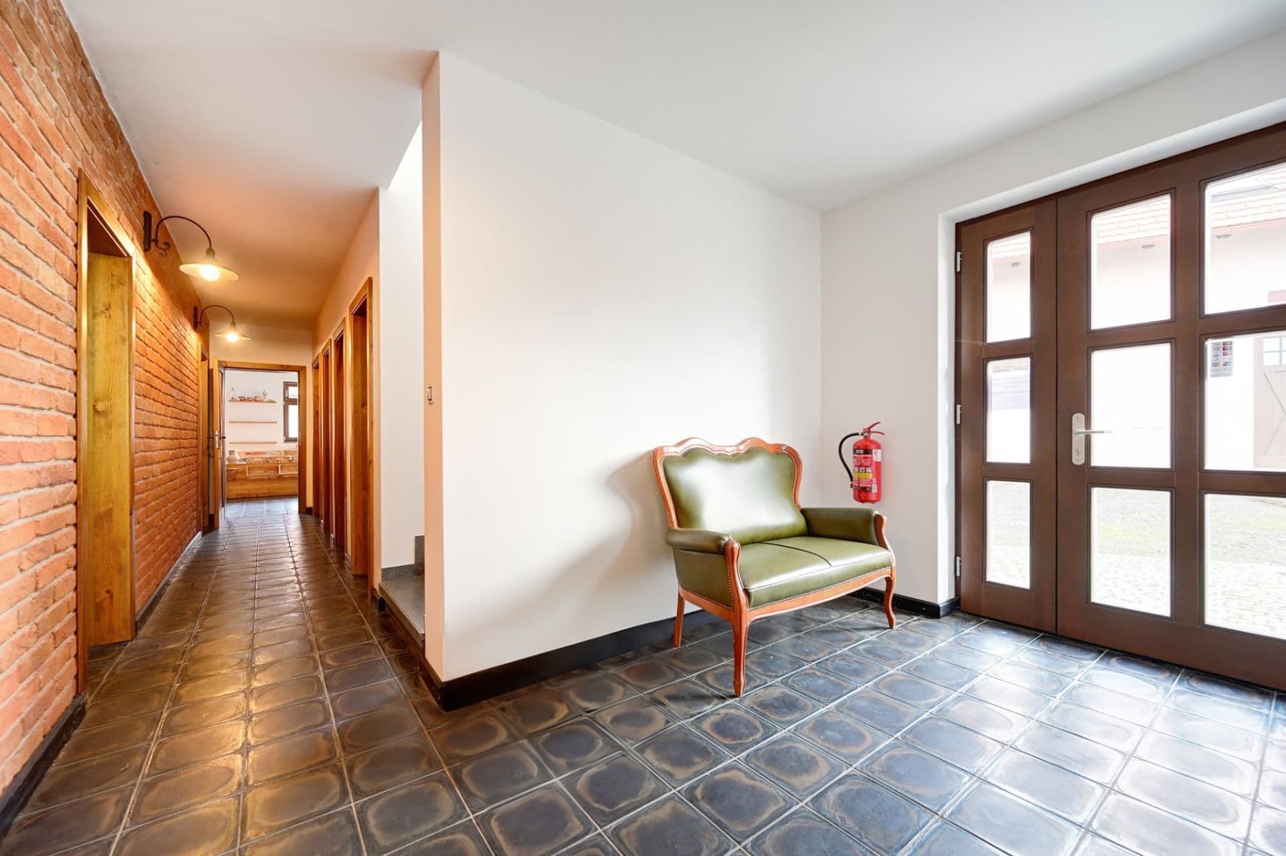 Predaj domu 623 m², pozemek 2.938 m², Loket, Středočeský kraj Predaj domu 623 m², pozemek 2.938 m², Loket, Středočeský kraj