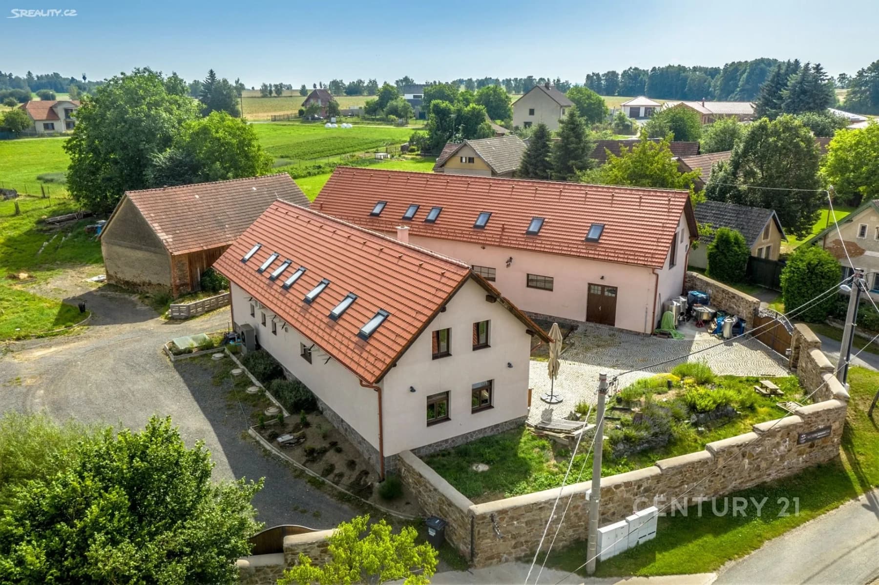Predaj domu 623 m², pozemek 2.938 m², Loket, Středočeský kraj Predaj domu 623 m², pozemek 2.938 m², Loket, Středočeský kraj