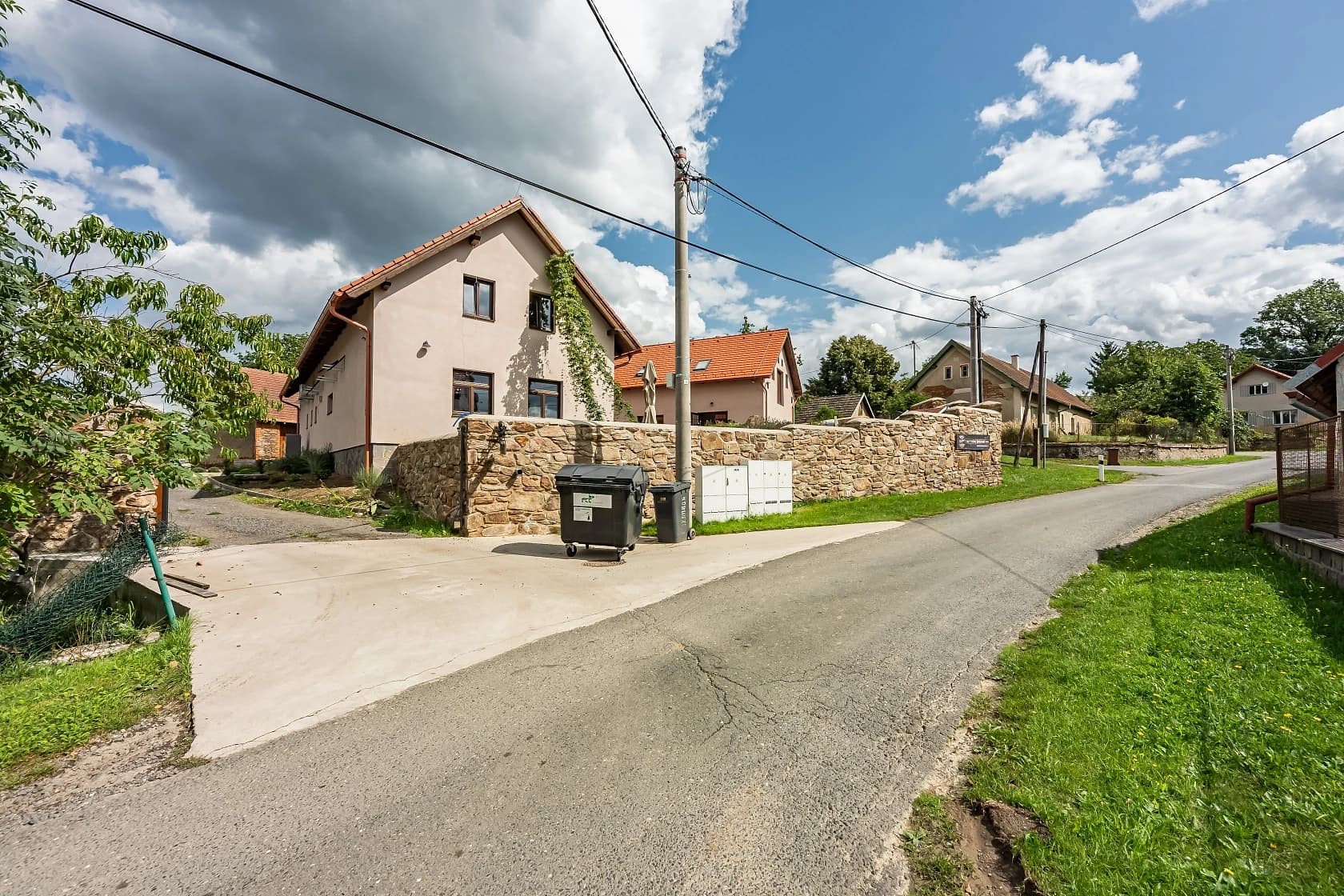 Predaj domu 623 m², pozemek 2.938 m², Loket, Středočeský kraj Predaj domu 623 m², pozemek 2.938 m², Loket, Středočeský kraj