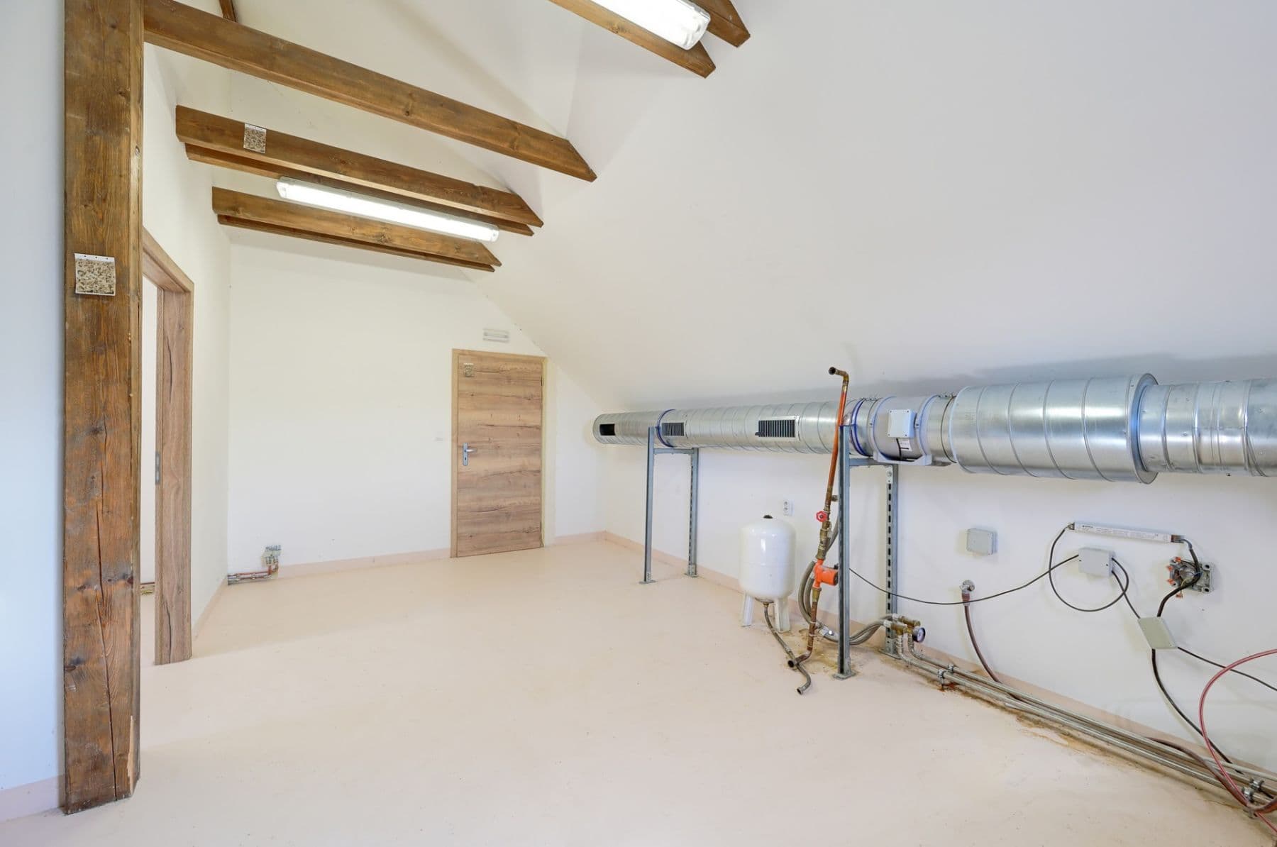 Predaj domu 623 m², pozemek 2.938 m², Loket, Středočeský kraj Predaj domu 623 m², pozemek 2.938 m², Loket, Středočeský kraj