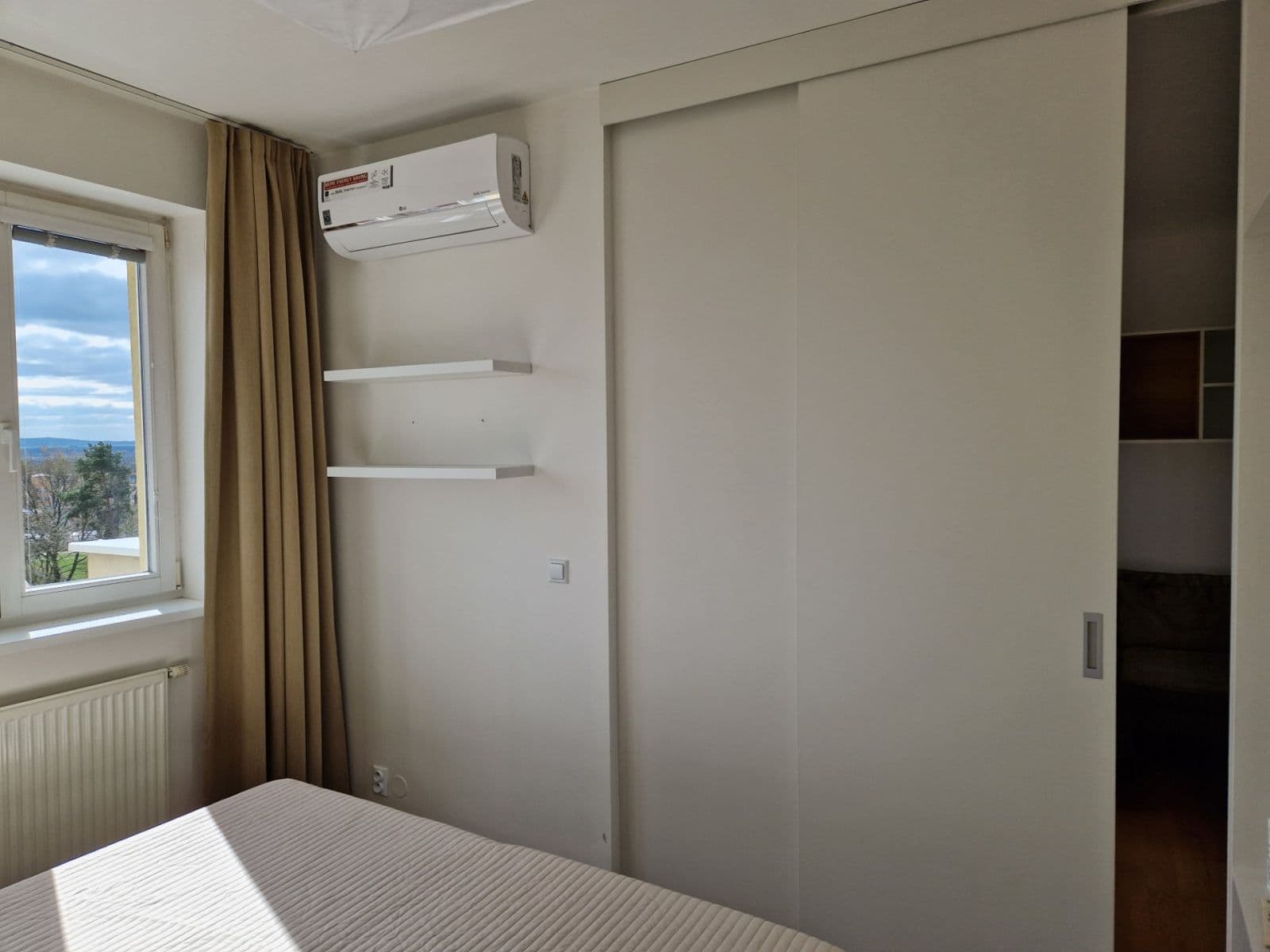 Prenájom bytu 2-izbový 49 m², Pelušková, Praha, Praha Prenájom bytu 2-izbový 49 m², Pelušková, Praha, Praha