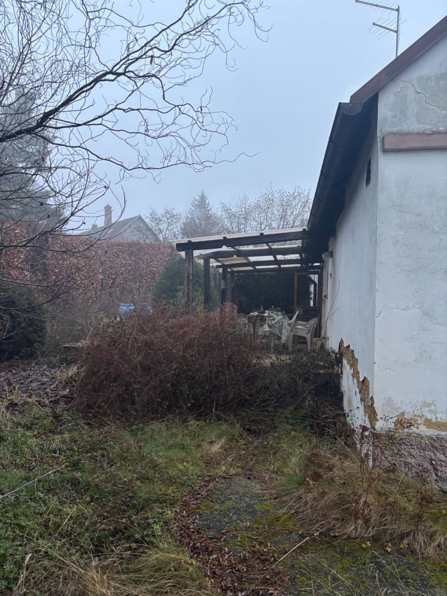 Predaj rekreačného objektu 70 m², pozemek 622 m², Petrovice, Středočeský kraj Predaj rekreačného objektu 70 m², pozemek 622 m², Petrovice, Středočeský kraj